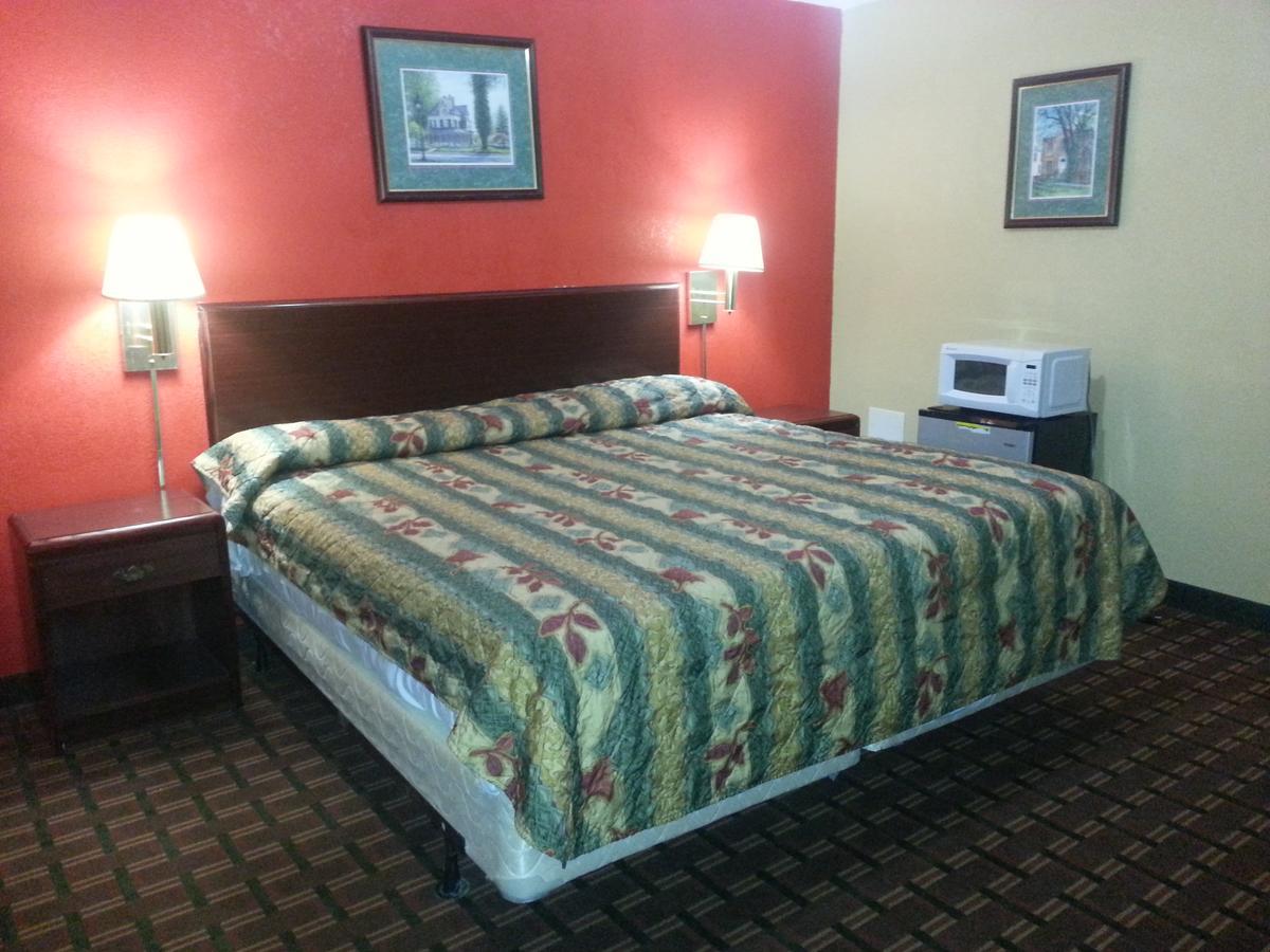 Mount Laurel Motel ヘーズルトン エクステリア 写真